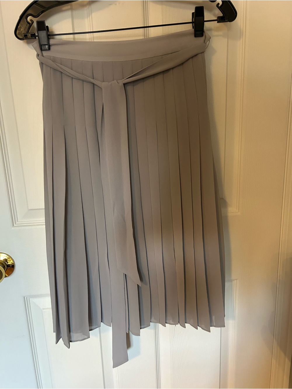 Ann Taylor Light Gray Pleated Midi Skirt with Waist Tie